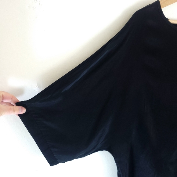 aNYcase Black Batwing Heavy Satin Blouse - Picture 3 of 7